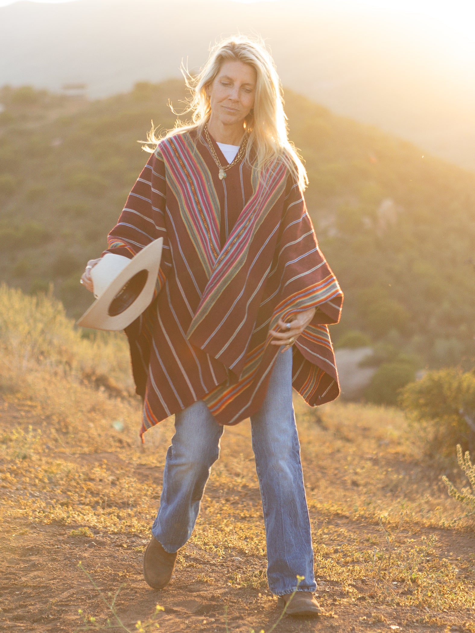 ONE-OF-A-KIND VINTAGE AWAYU PONCHO 6