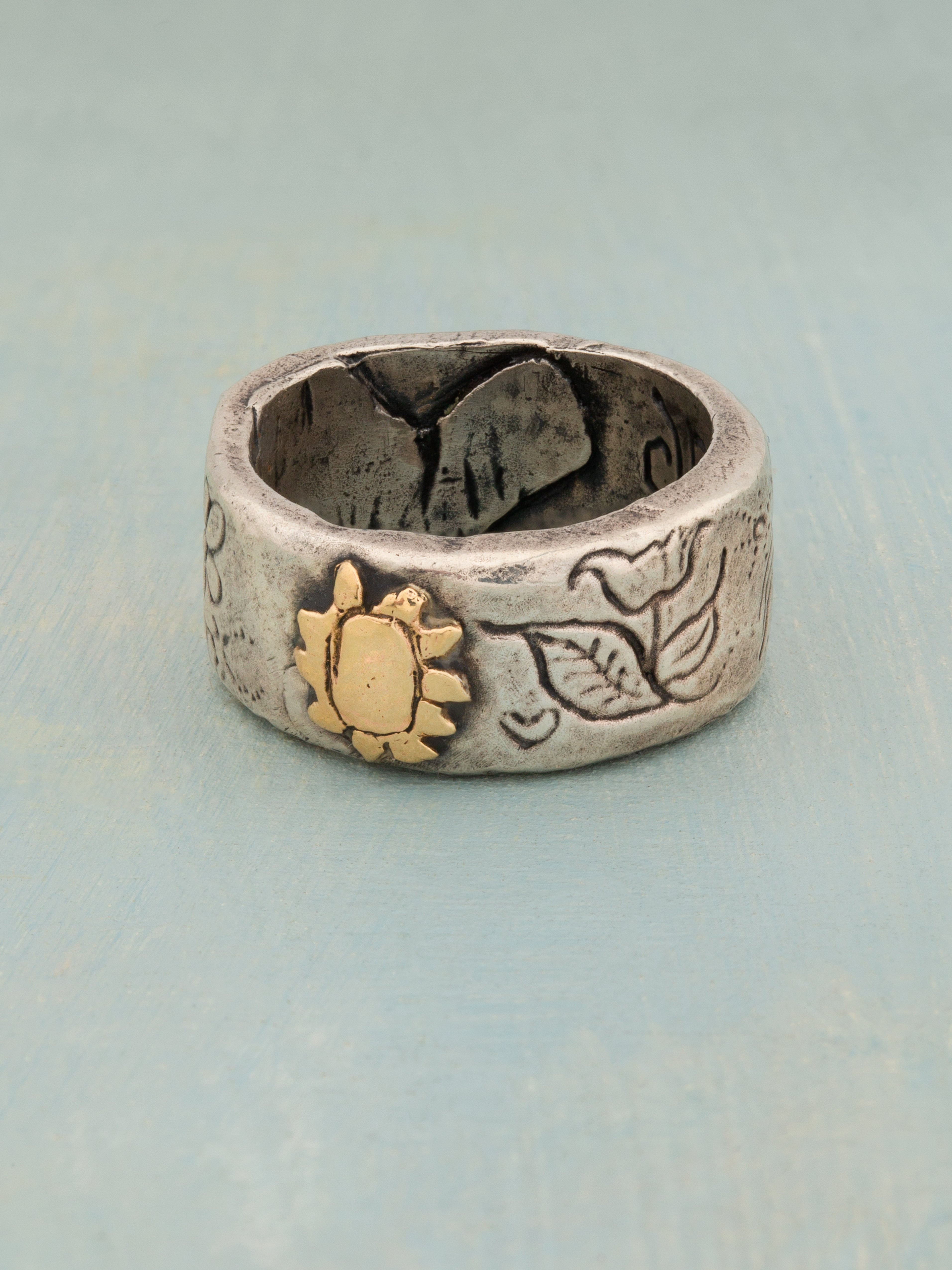 Light And Peace Ring