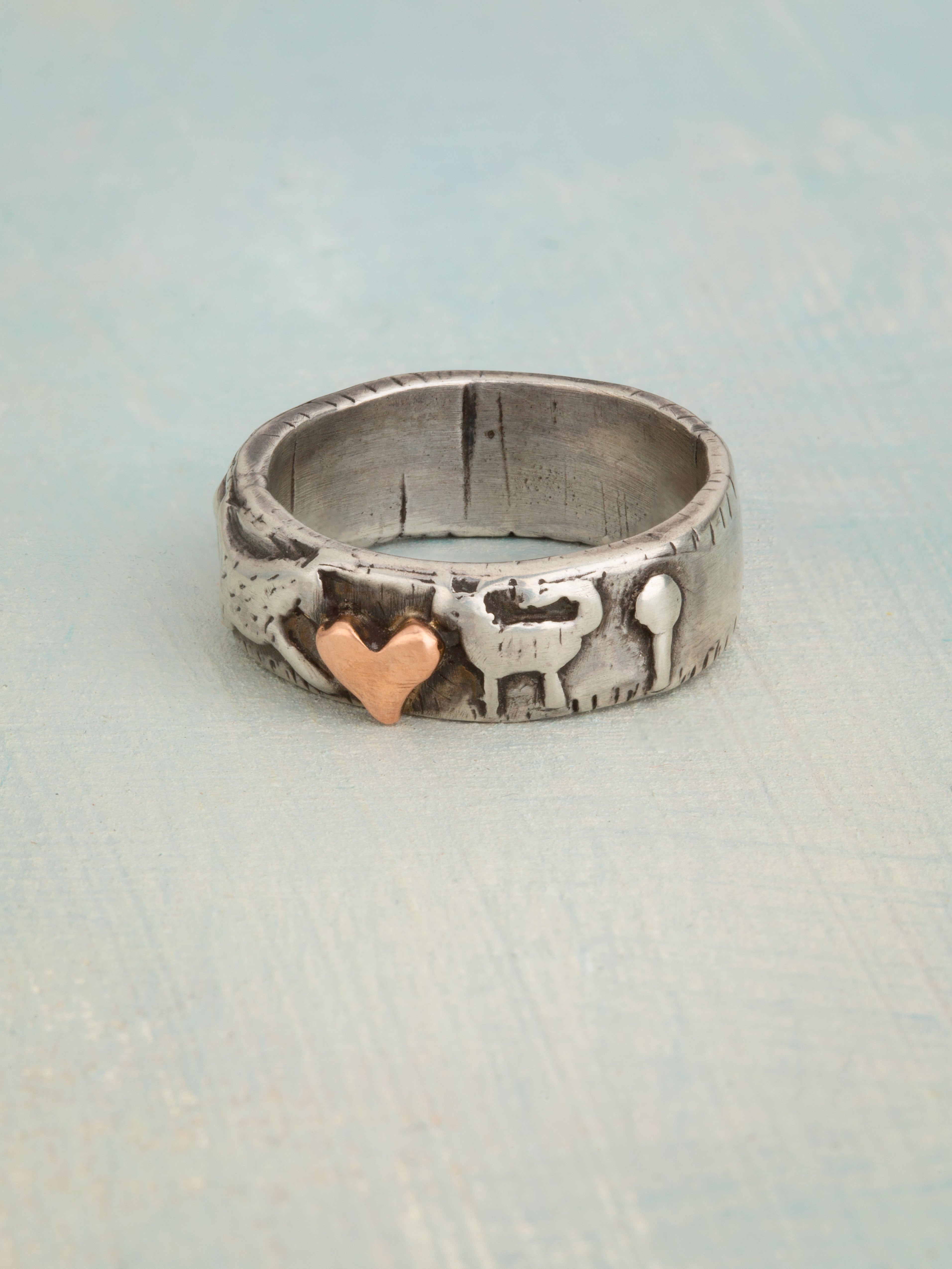 Dog and Cat Friends Ring