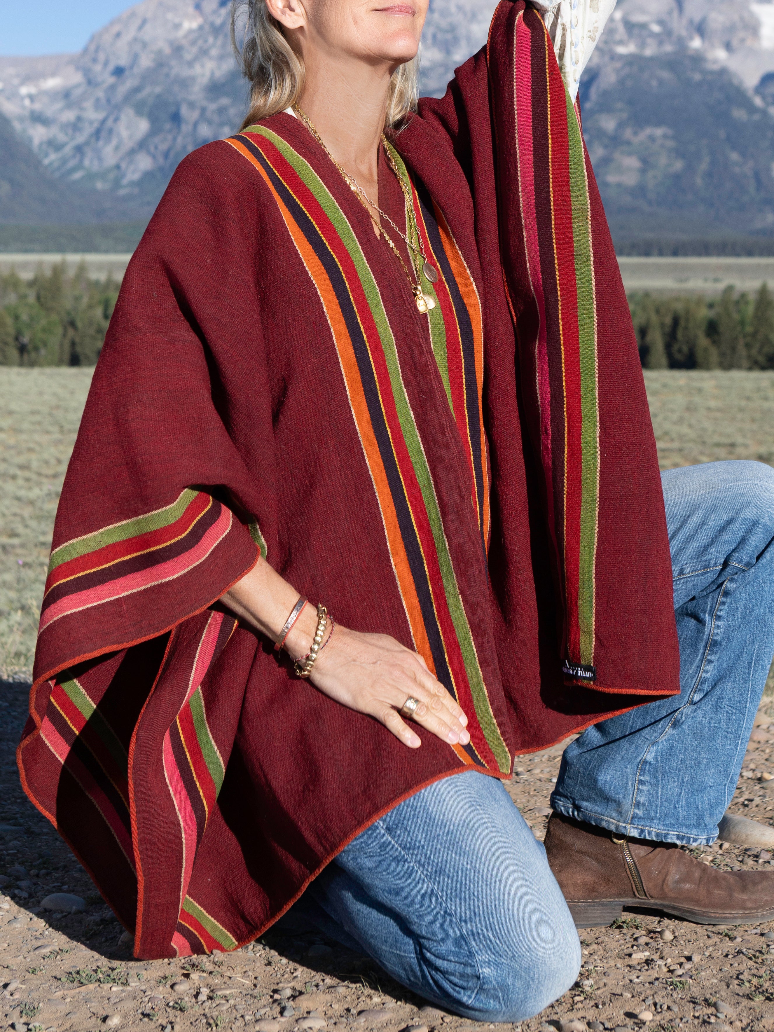 ONE-OF-A-KIND VINTAGE AWAYU PONCHO 4