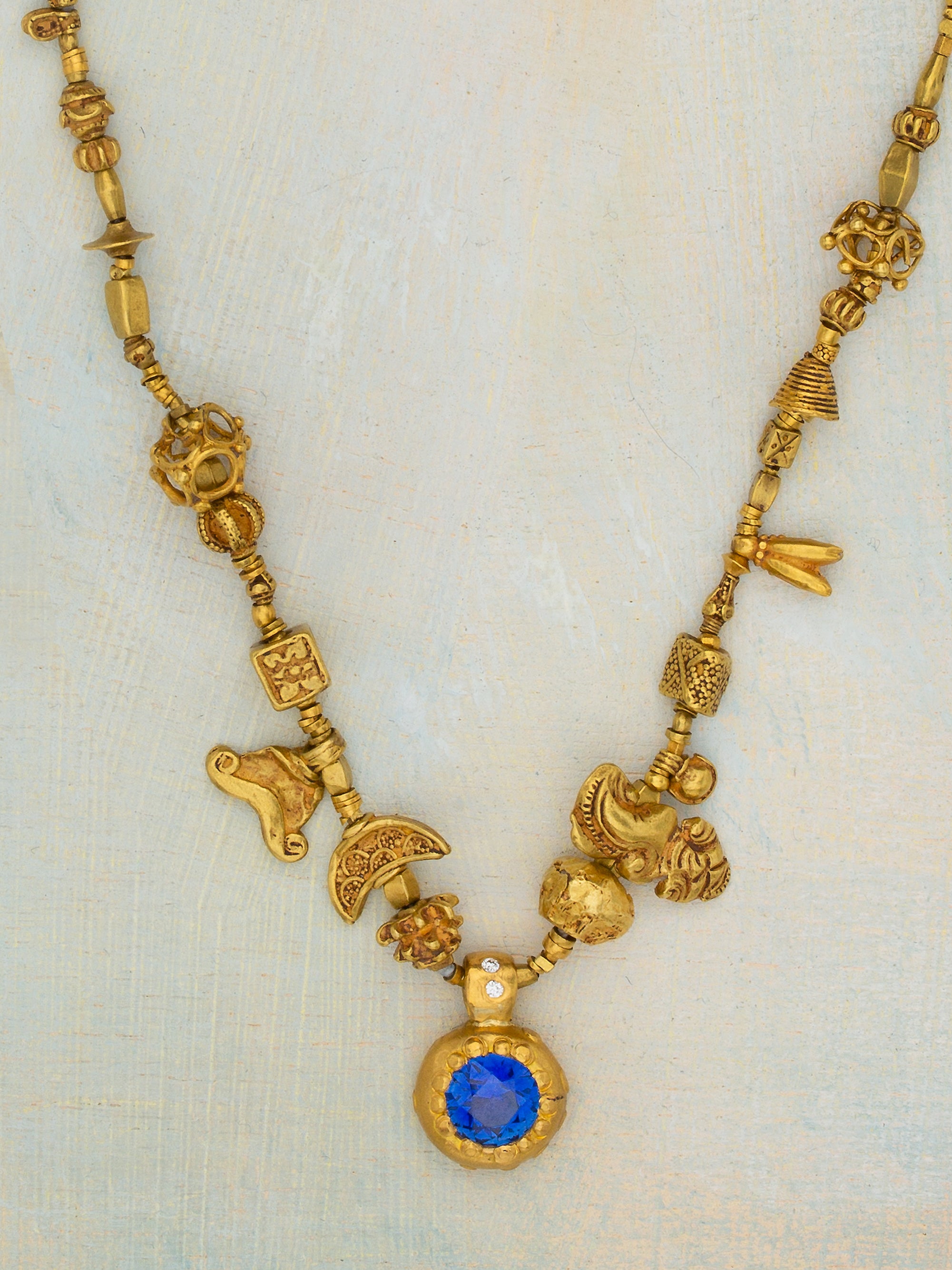 Ancient And Royal Necklace