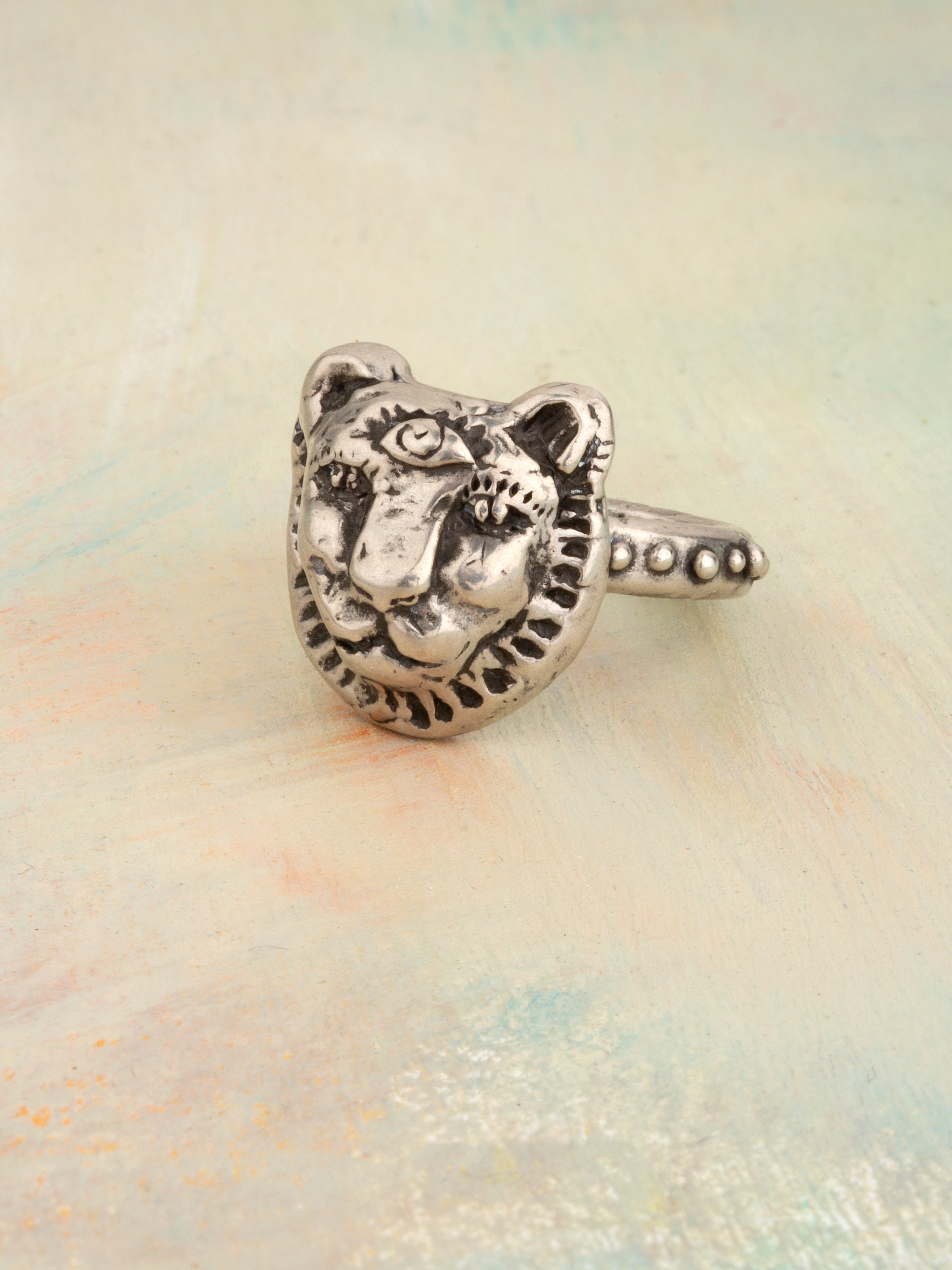 The Lioness Ring