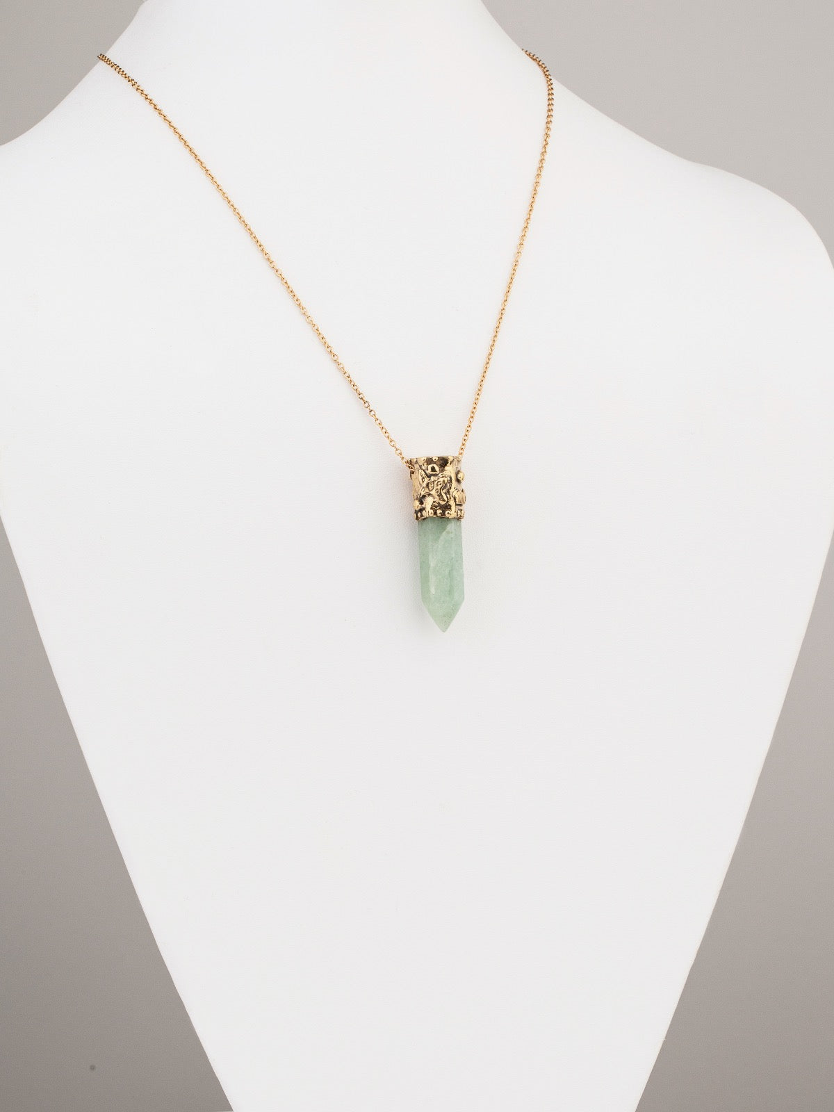 Power Stone Fluorite Necklace In Gold