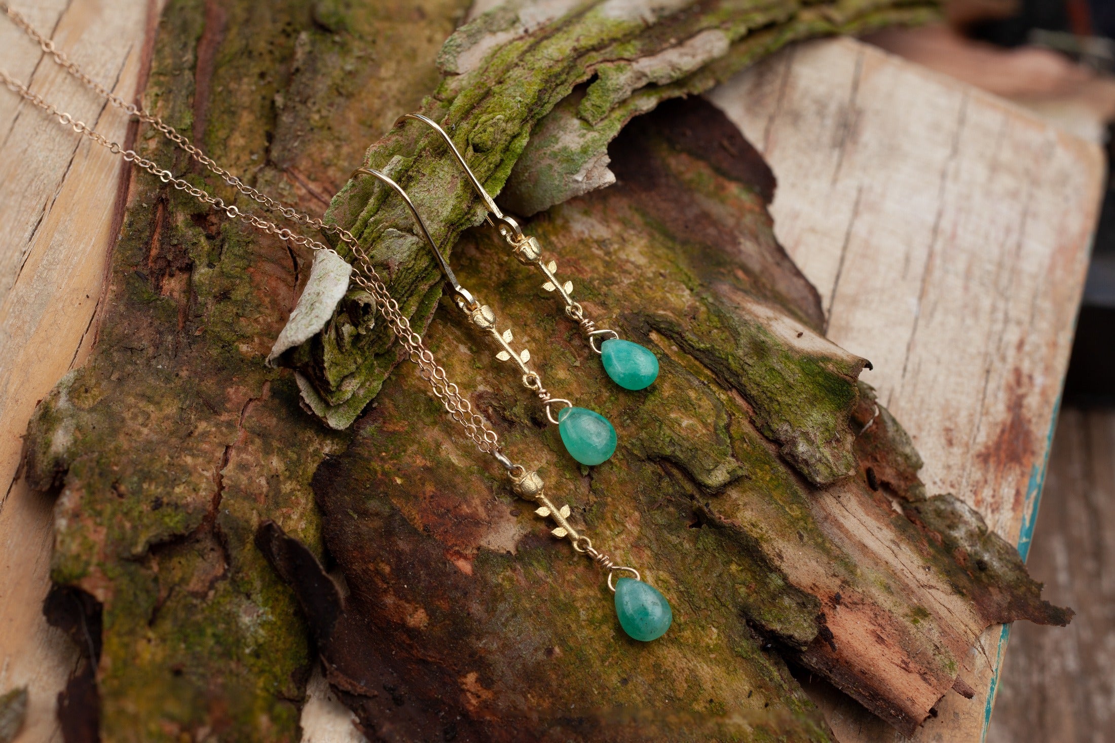 Rosebud Emerald Necklace